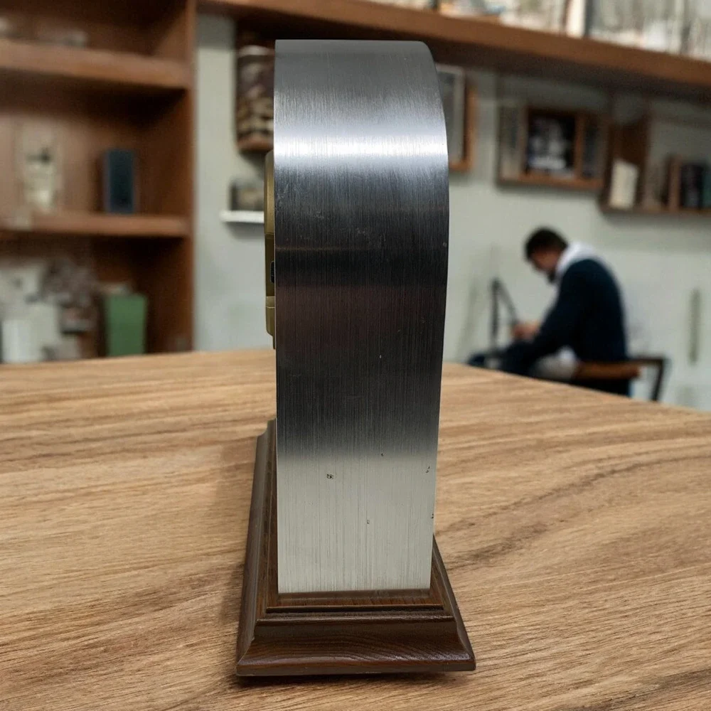Vintage Verichron Quartz Modernist World Clock Mantle Shelf Table Brushed Chrome